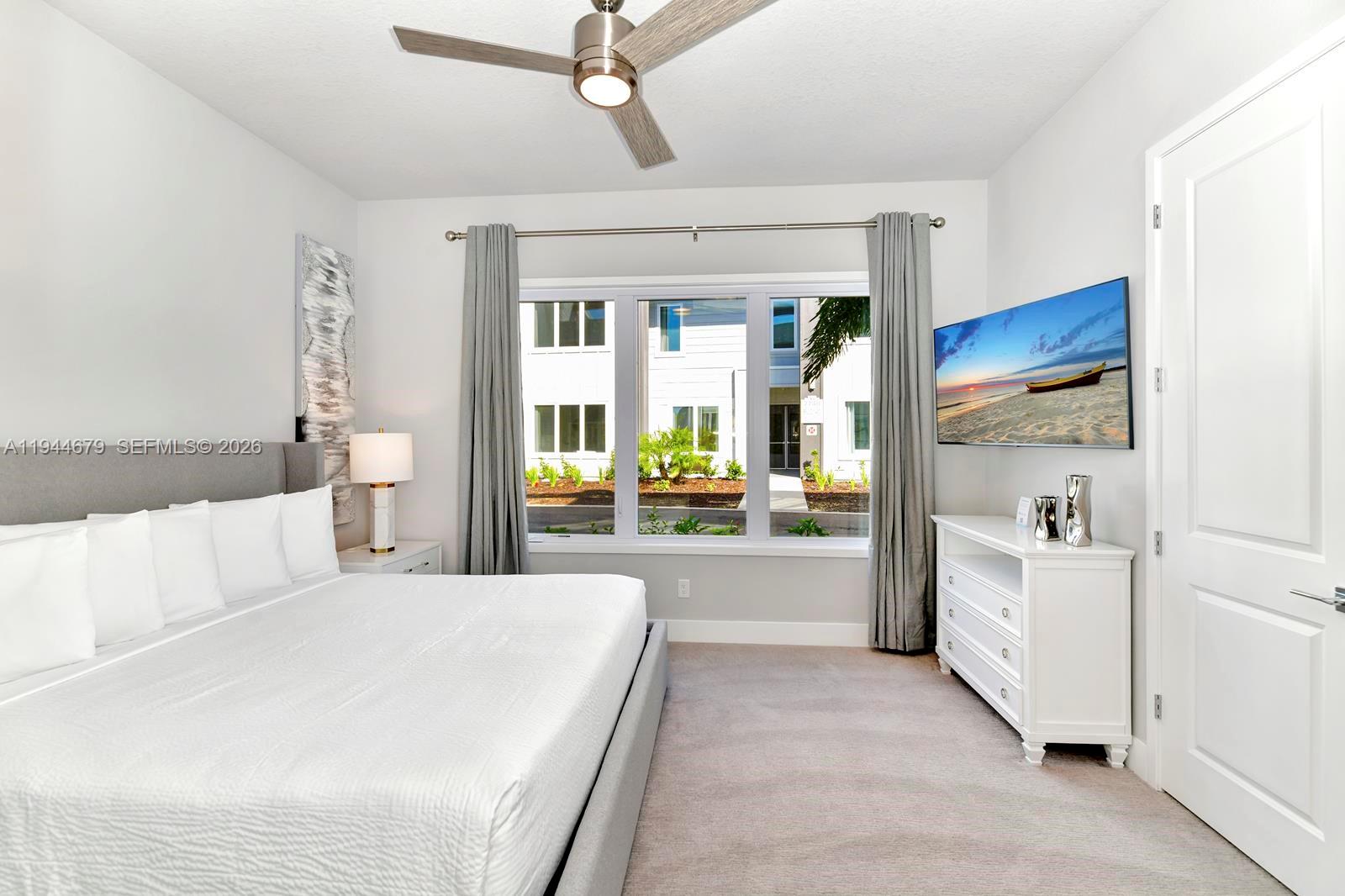 SPECTRUM AT REUNION CONDO - Residential