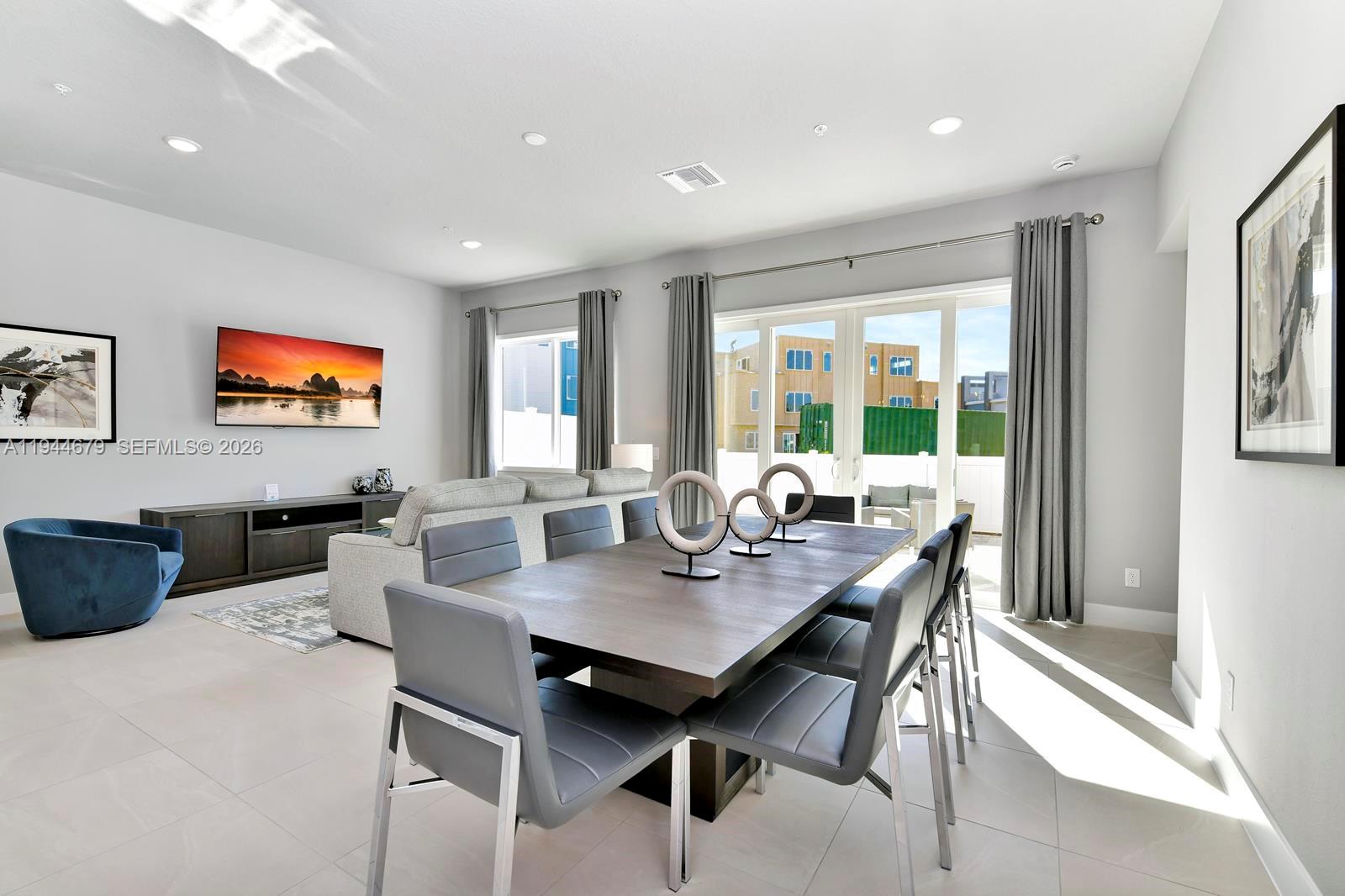 SPECTRUM AT REUNION CONDO - Residential