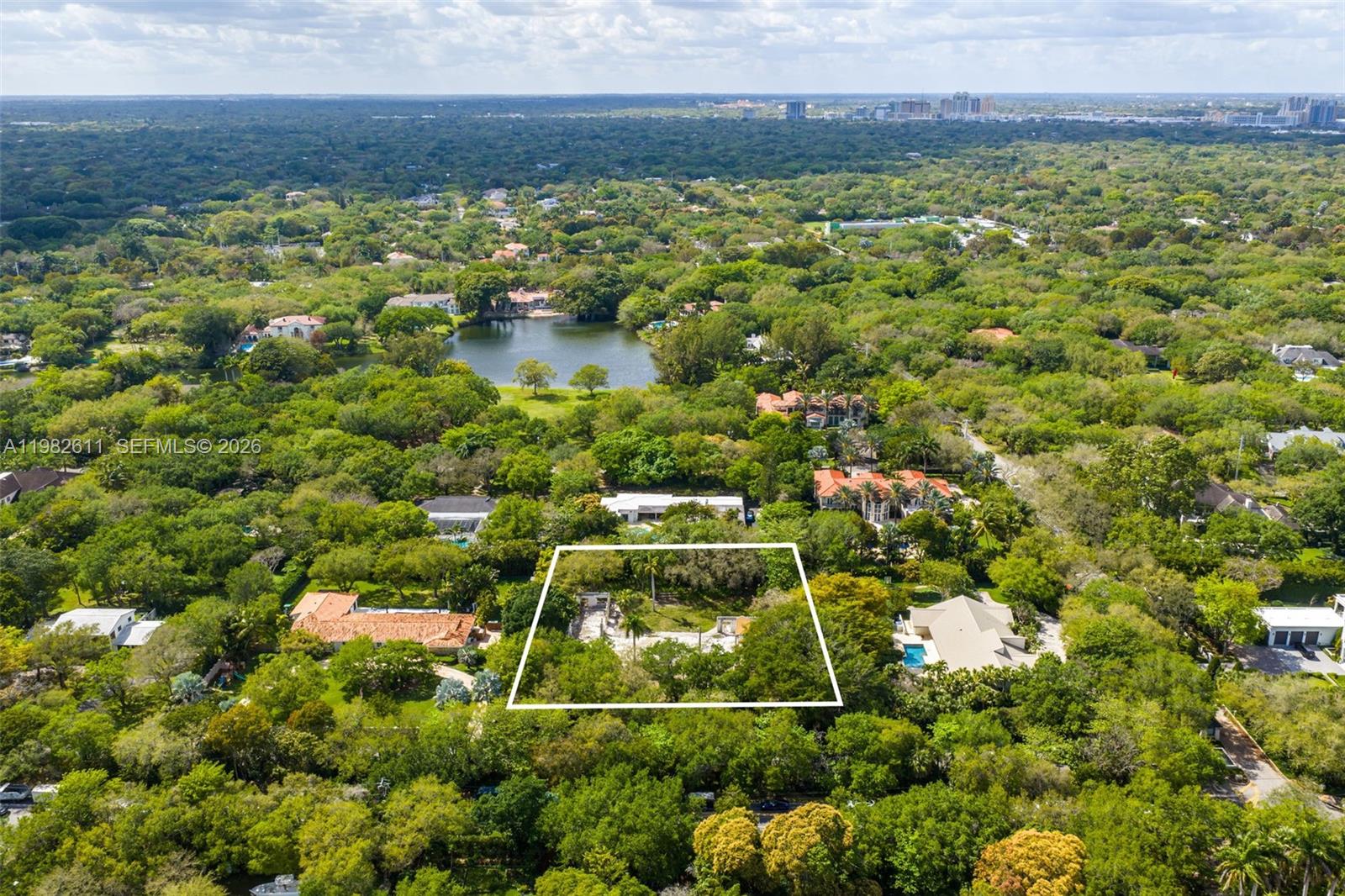 SNAPPER CREEK LAKES SUB - Land
