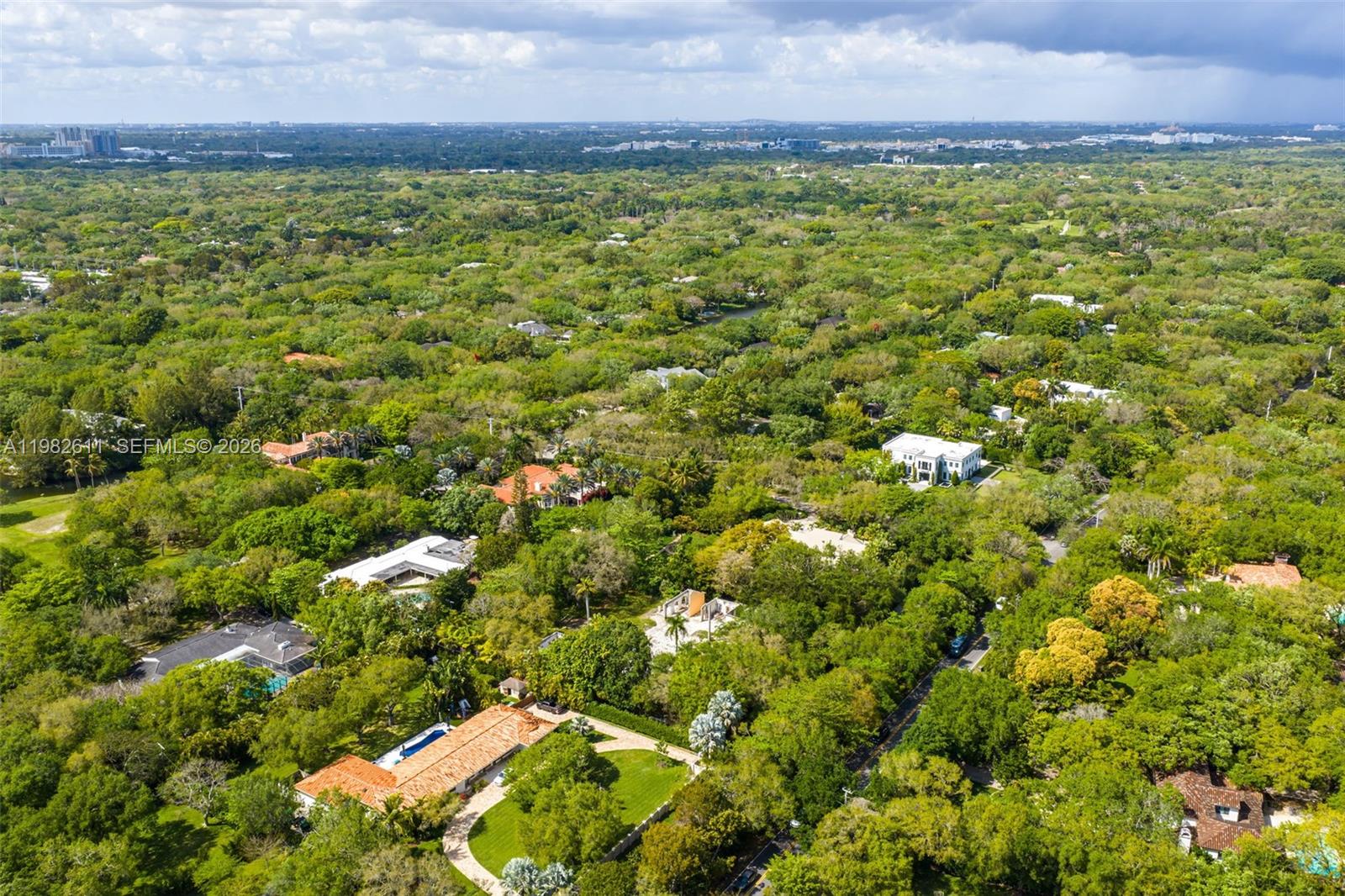 SNAPPER CREEK LAKES SUB - Land