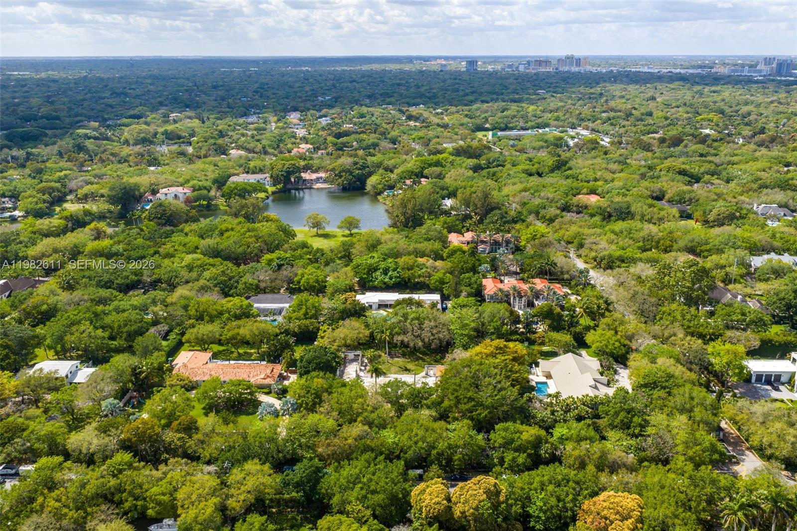 SNAPPER CREEK LAKES SUB - Land