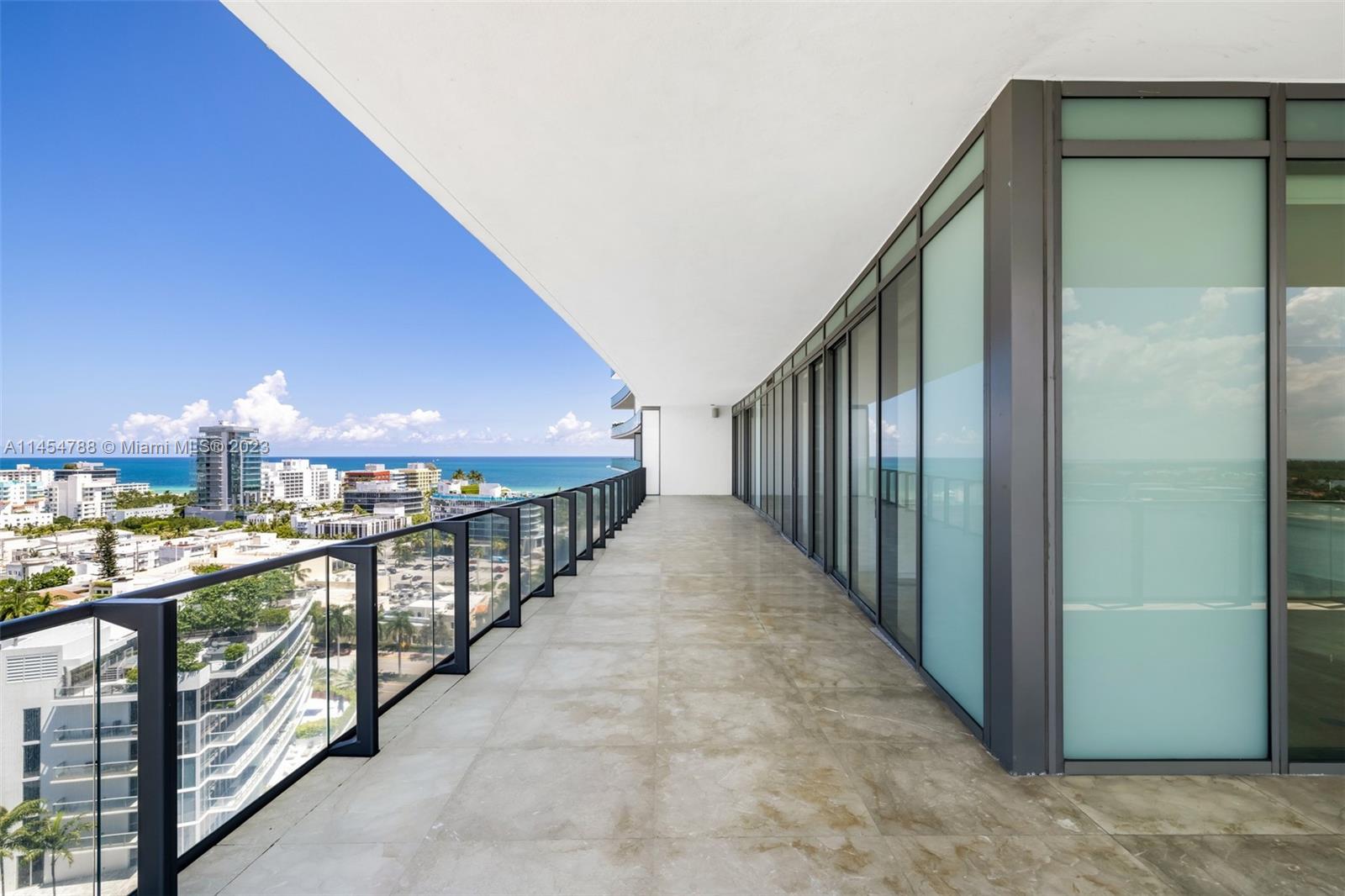 APOGEE CONDO - Residential