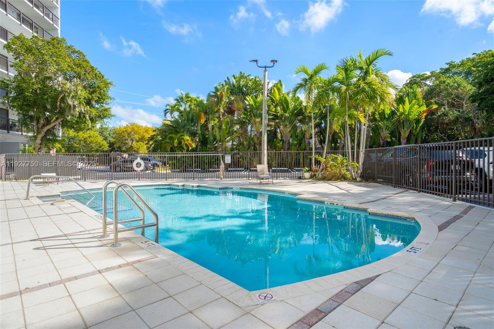 THE FLATS AT MORNINGSIDE - Residential
