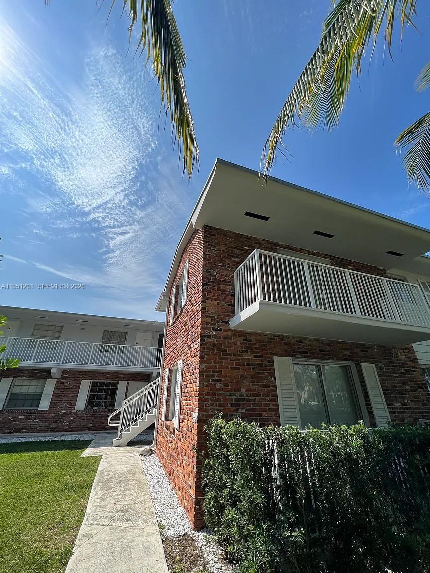 SUNRISE CLUB CONDO - Residential