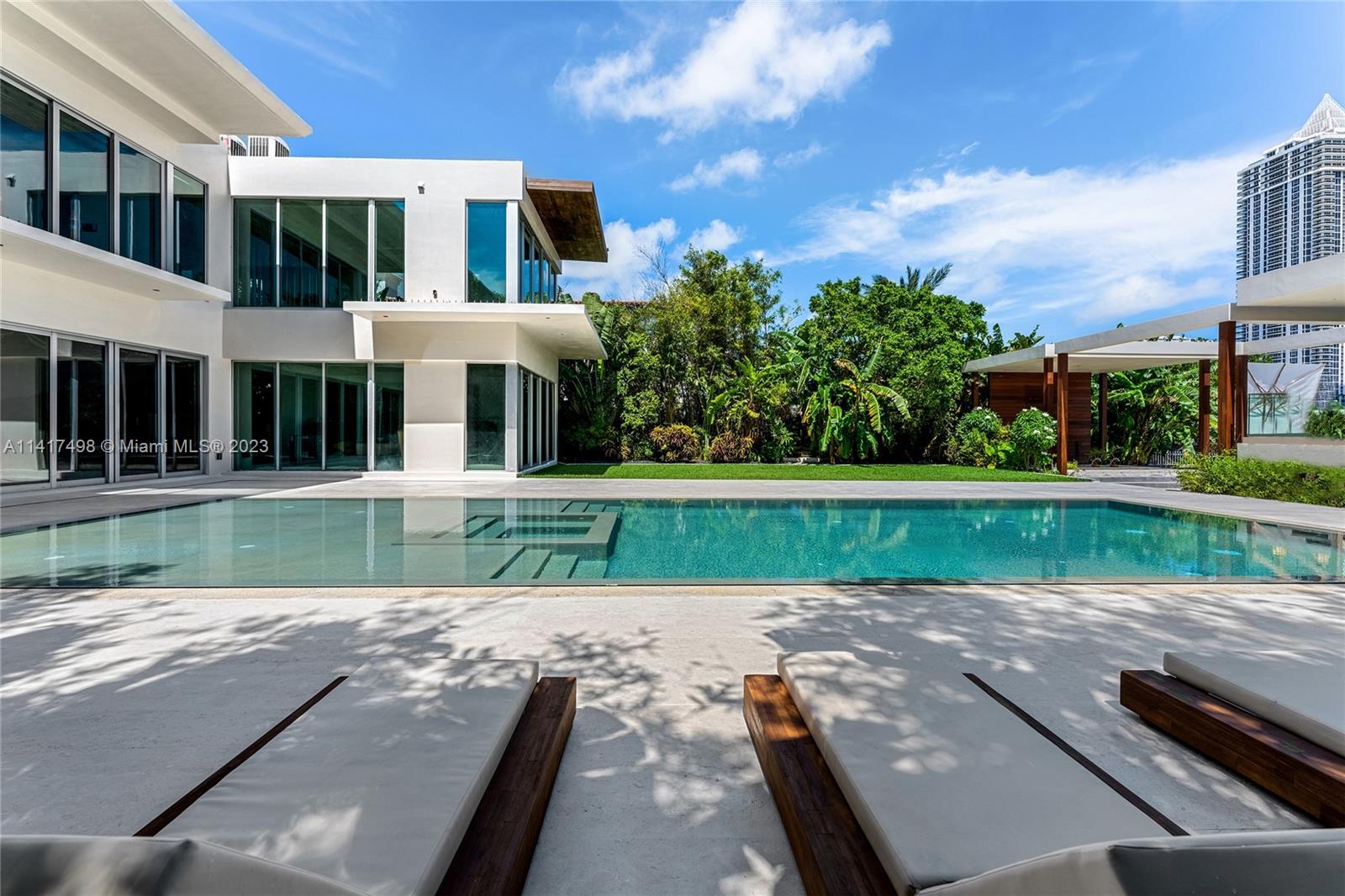 INDIAN BEACH CORP AMD PL - Residential