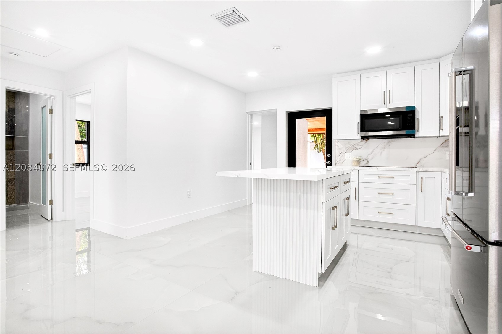 BROADMOOR MANOR - Residential