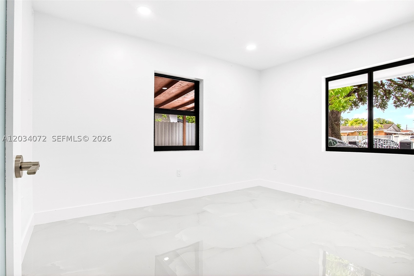 BROADMOOR MANOR - Residential