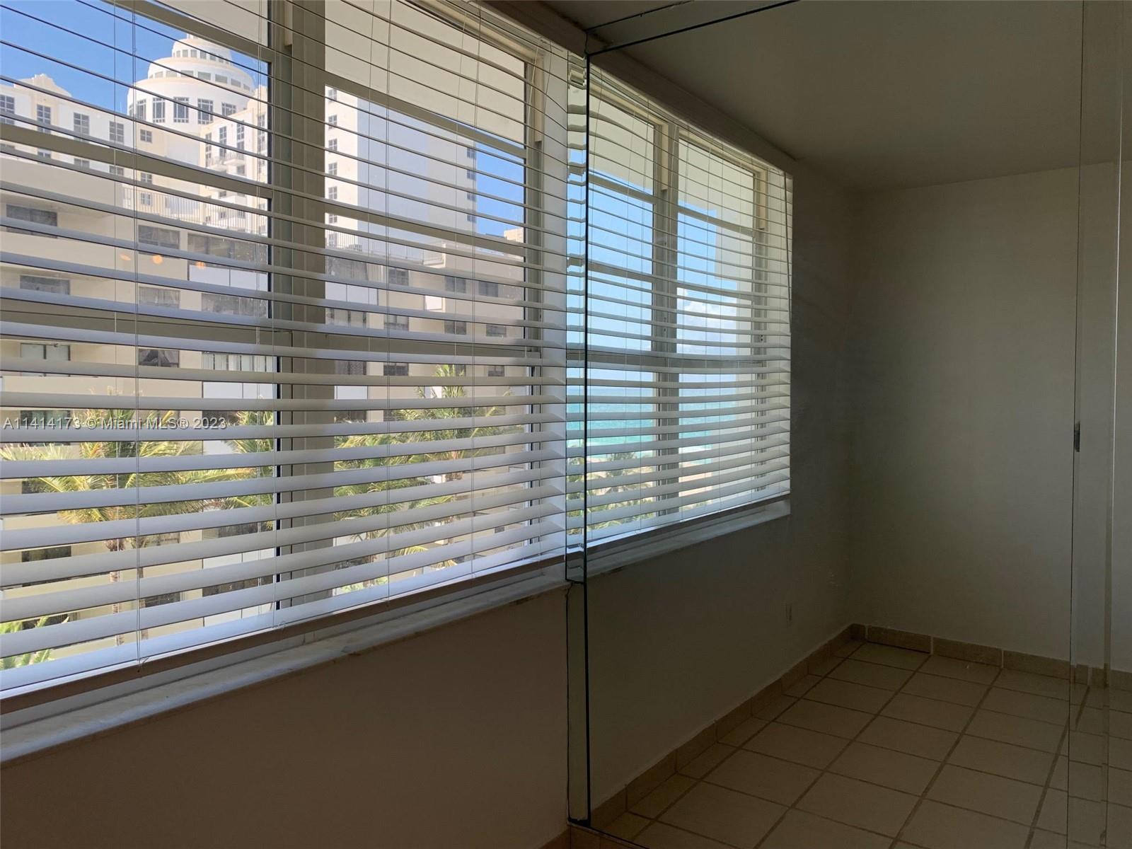 THE DECOPLAGE CONDO - Residential Lease