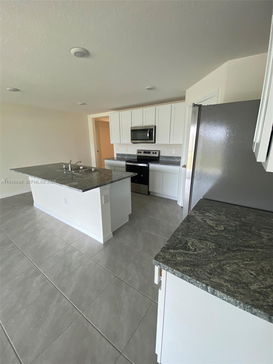 GREYSTONE HILLS PAHSE TWO - Residential