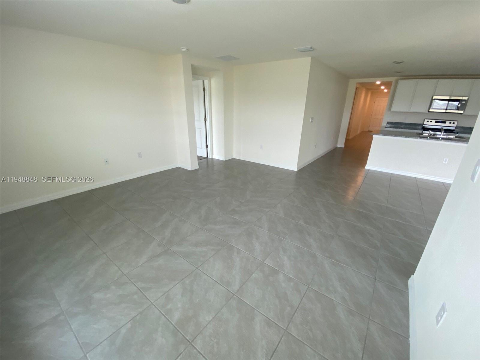 GREYSTONE HILLS PAHSE TWO - Residential