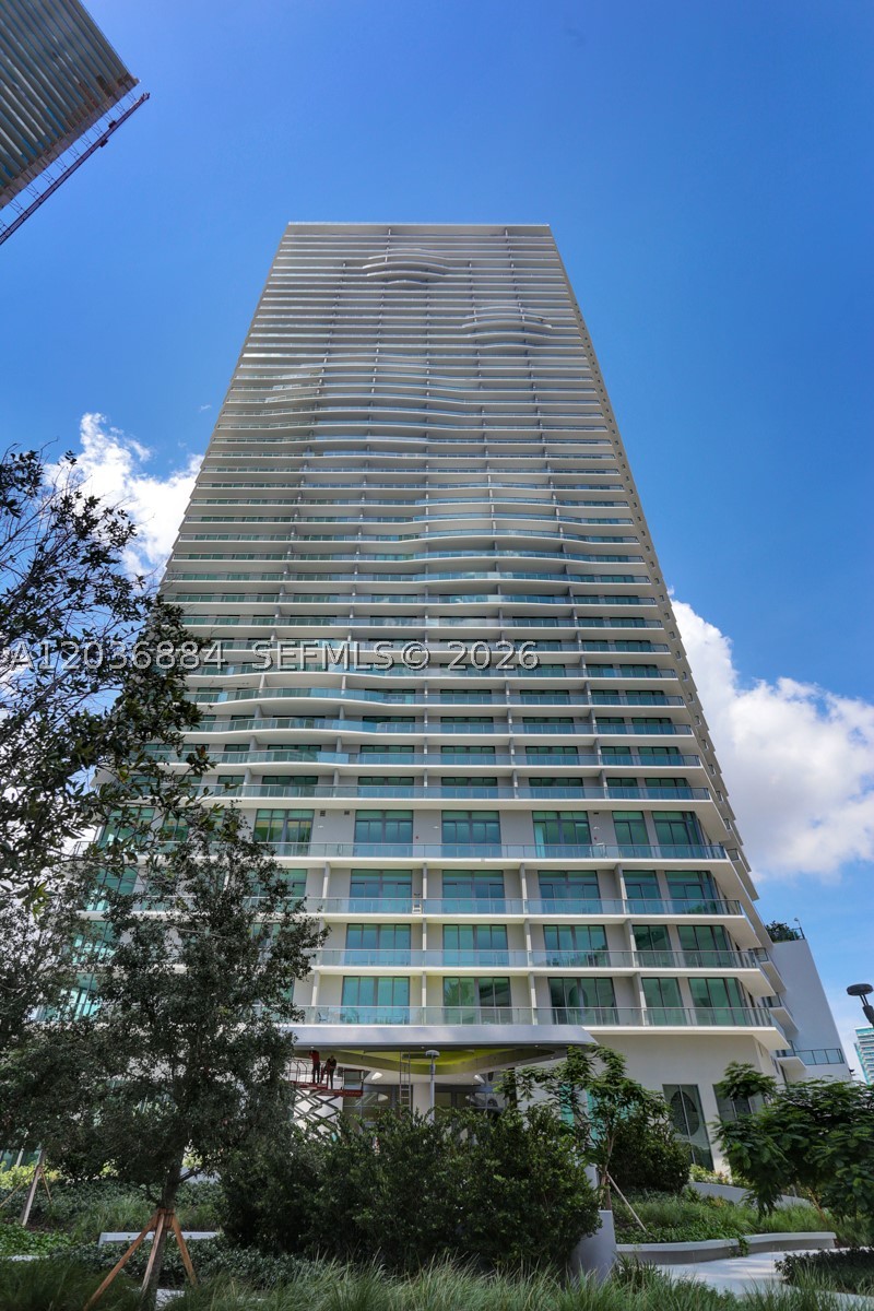 PARAISO BAYVIEWS CONDO - Residential Lease