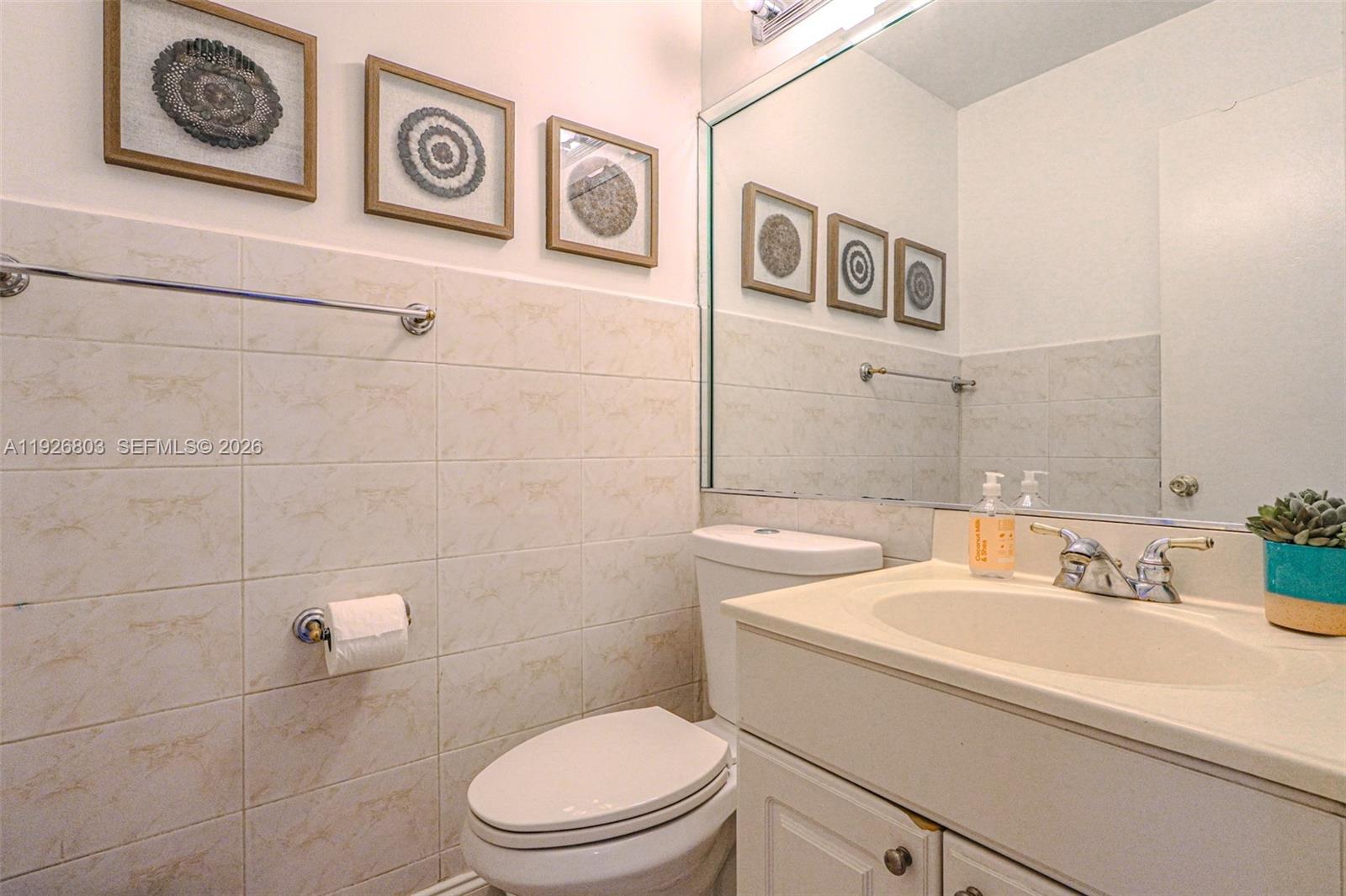 HOLLYWOOD GARDENS CONDOMI - Residential