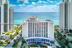 THE AVENTURA BEACH CLUB CO - Residential