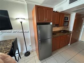THE AVENTURA BEACH CLUB CO - Residential