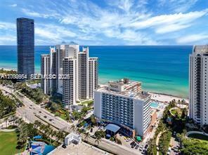 THE AVENTURA BEACH CLUB CO - Residential