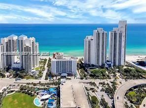 THE AVENTURA BEACH CLUB CO - Residential