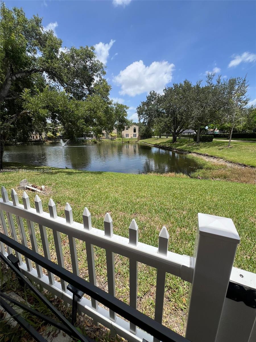FAIRWAY COVE - Residential