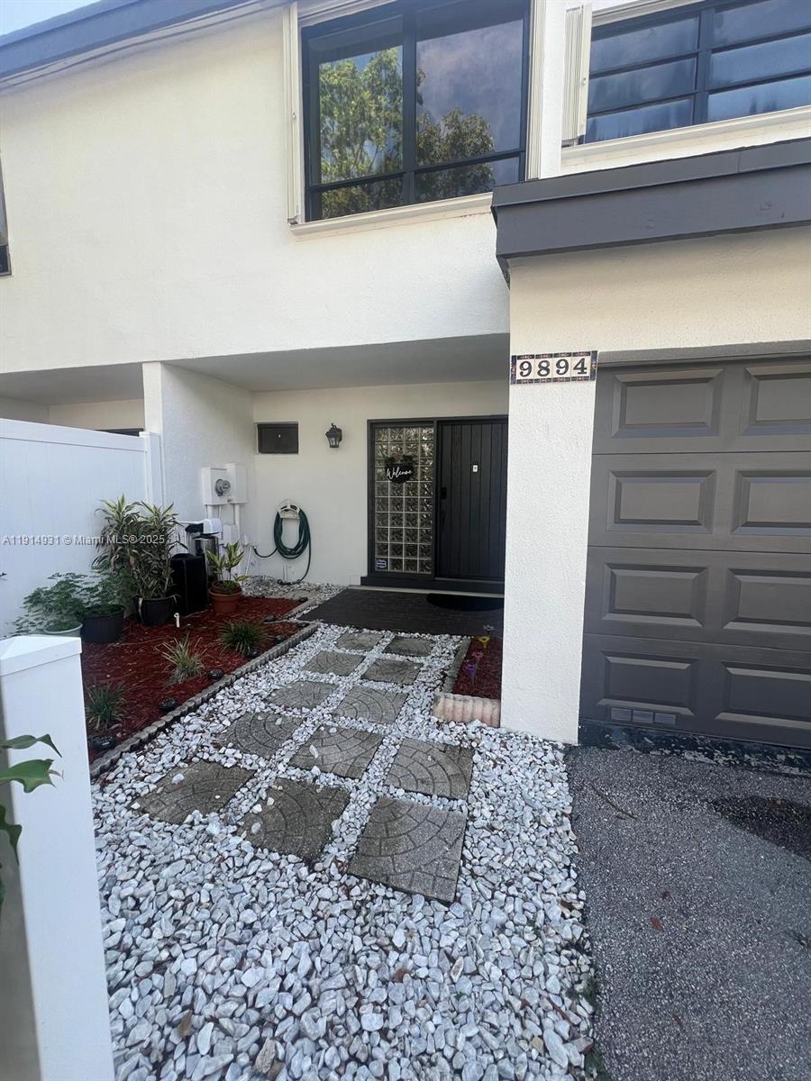 FAIRWAY COVE - Residential