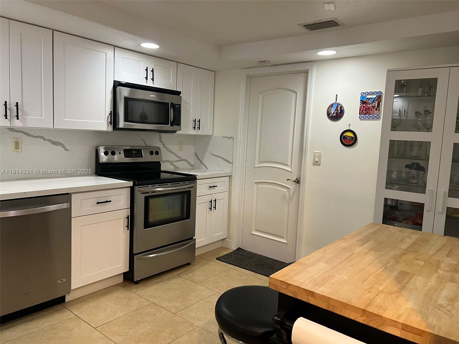 FAIRWAY COVE - Residential