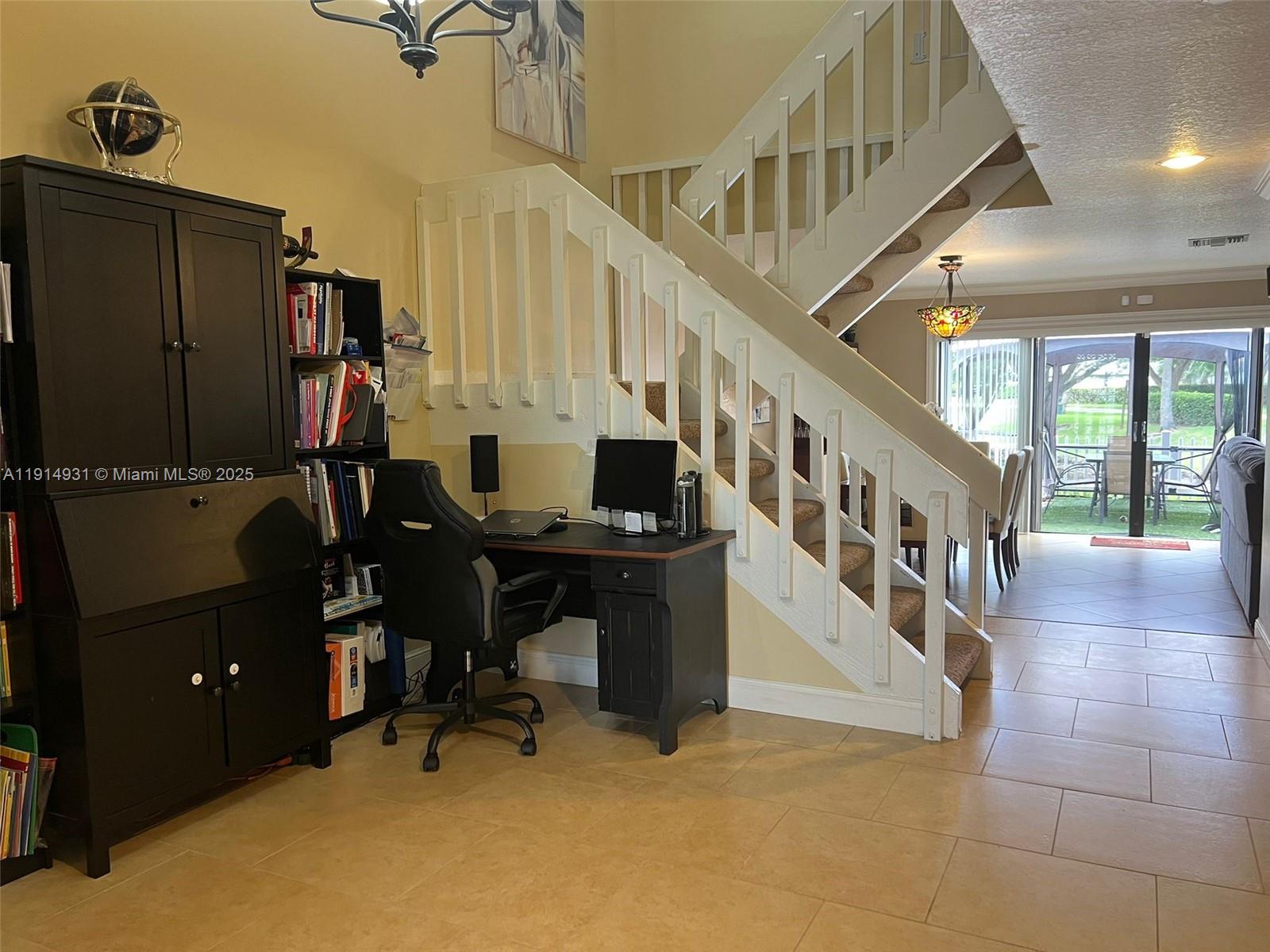 FAIRWAY COVE - Residential