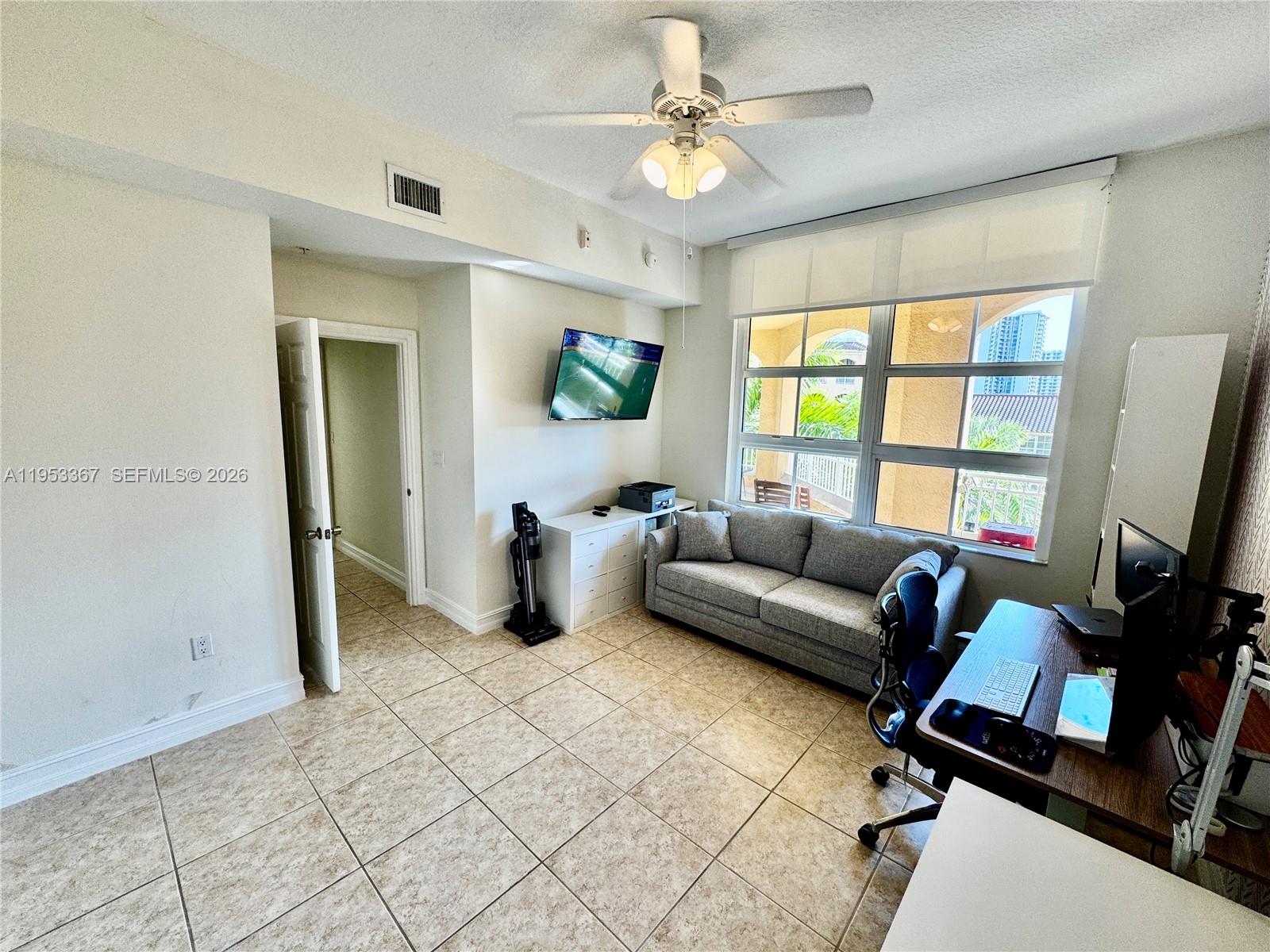 ALAQUA CONDO - Residential