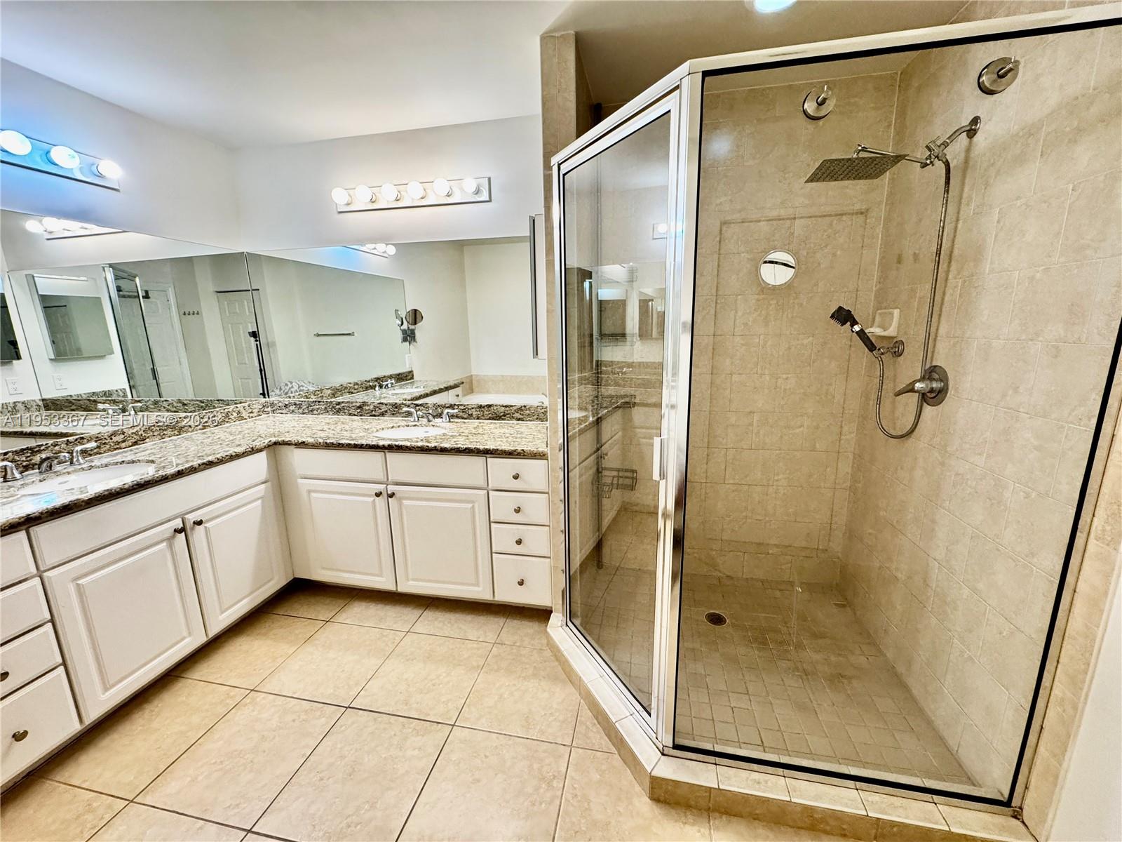 ALAQUA CONDO - Residential