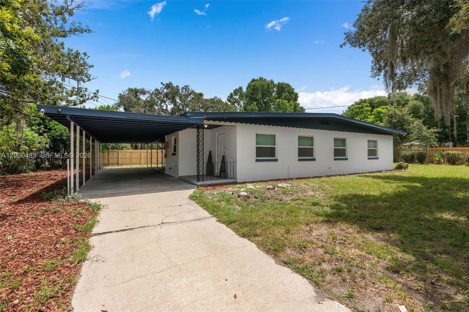 Completely renovated 3 bedroom 1 bath home just minutes away from the Historic Mount Dora. This home has
been tastefully furnished with great attention to detail given in order to optimize the design and functionality of the
space. From the moment you enter, you're immediately greeted by the warm and inviting foyer which gets a ton of
natural daylight throughout the day. The kitchen is fully stocked with every possible and utensil and also boats
granite countertops, stainless steel appliances. The living room is spacious and contains the living room area as
well as commercial grade bar table top which is perfect for hosting and entertaining guests and family alike. the
entire property has been fenced for additional privacy with plenty of space to park.