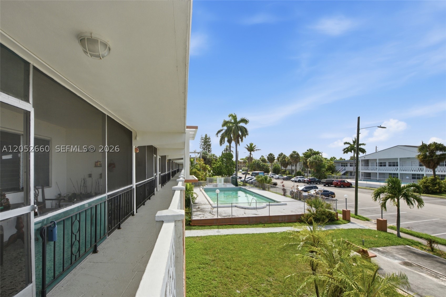 FLORIDIAN ARMS CONDO - Residential