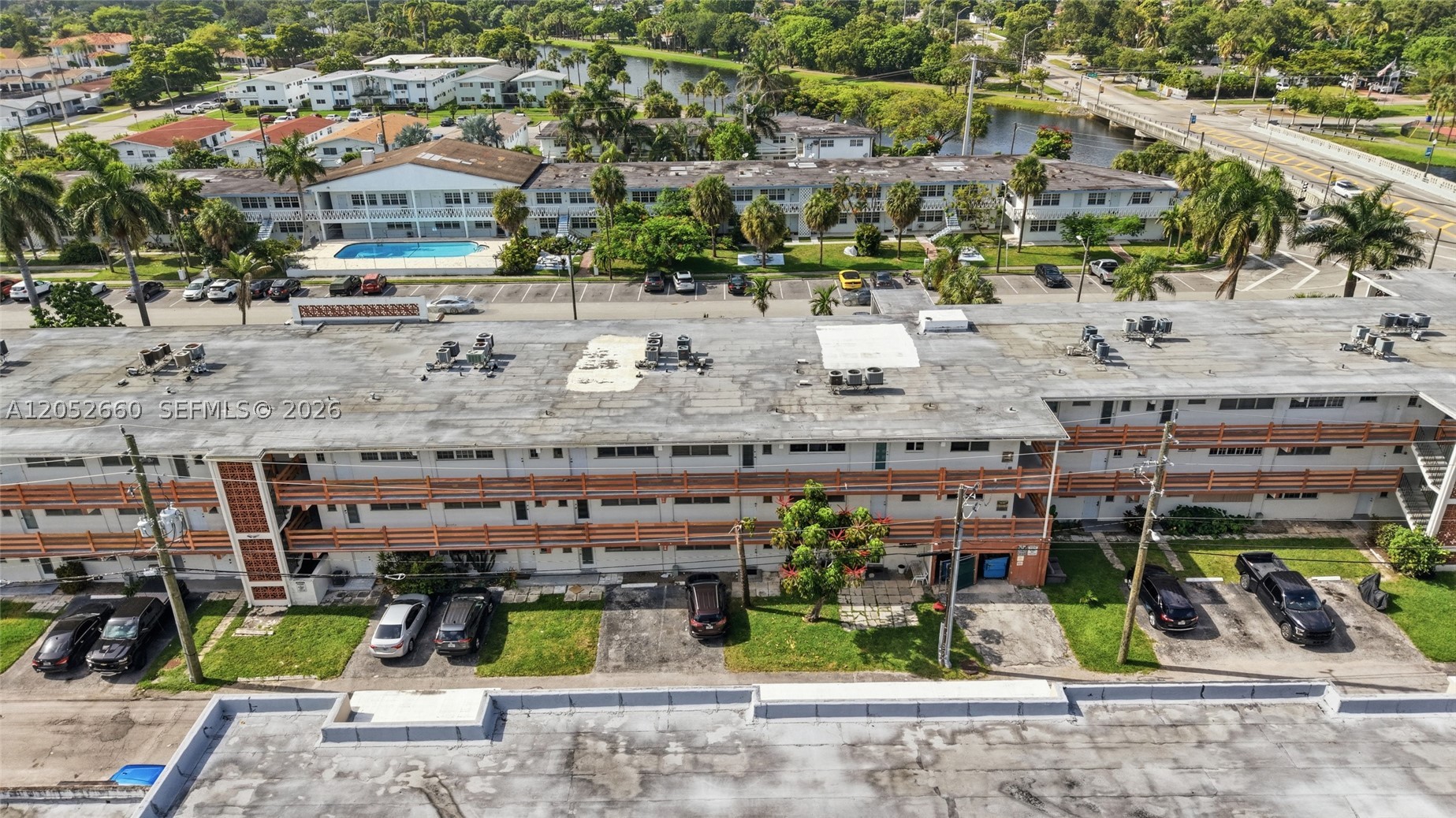 FLORIDIAN ARMS CONDO - Residential
