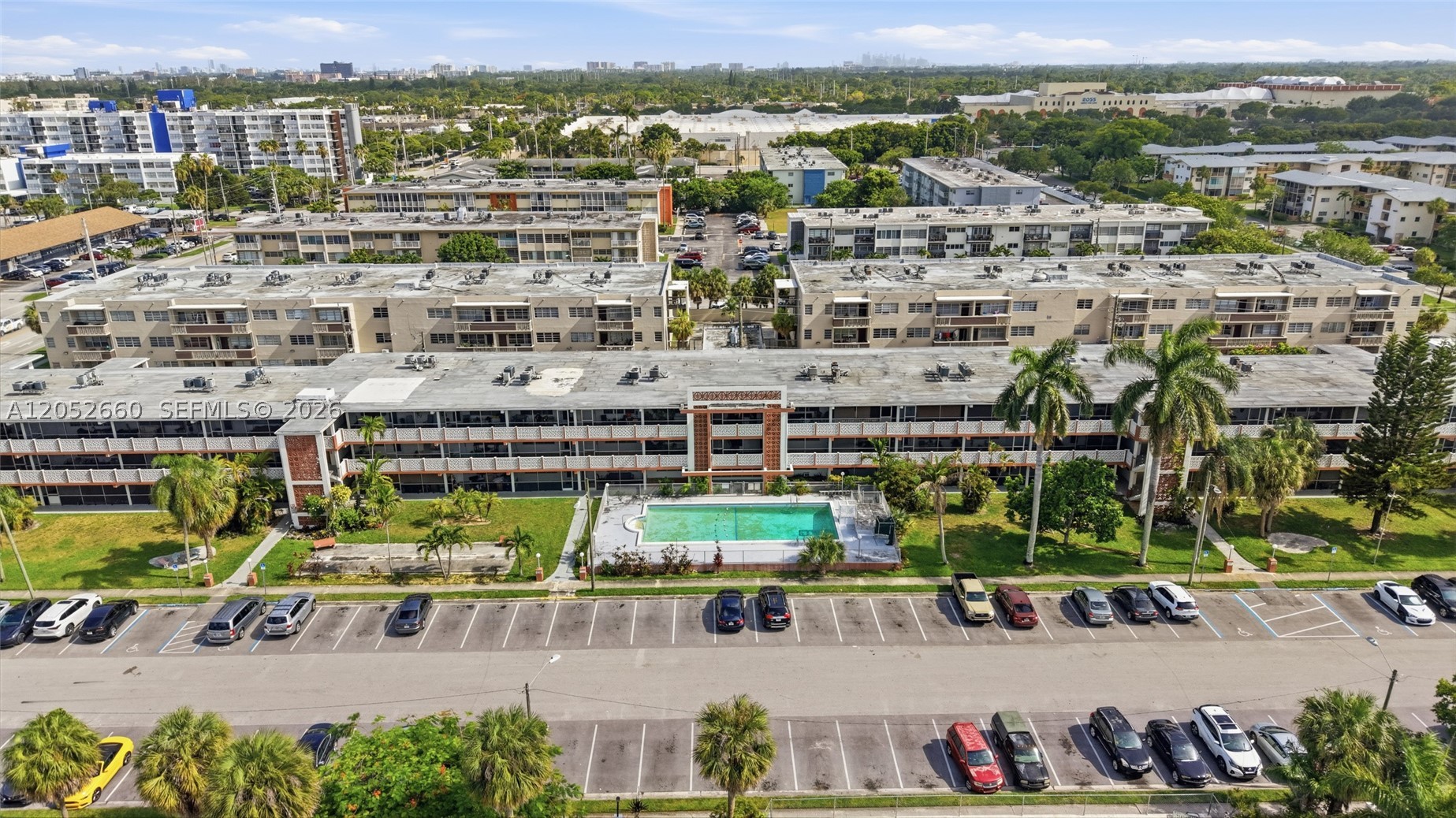 FLORIDIAN ARMS CONDO - Residential