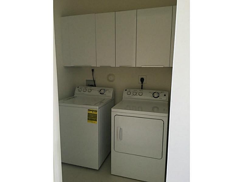 LANDMARK - Residential Lease