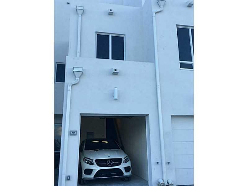 LANDMARK - Residential Lease