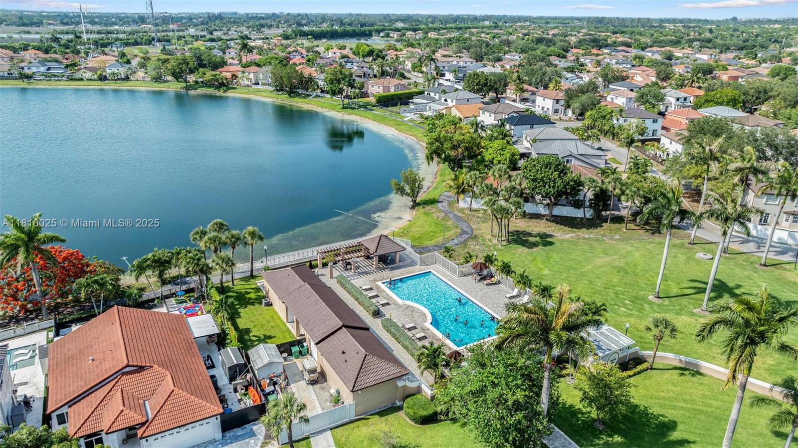 MARBELLA PARK - Residential