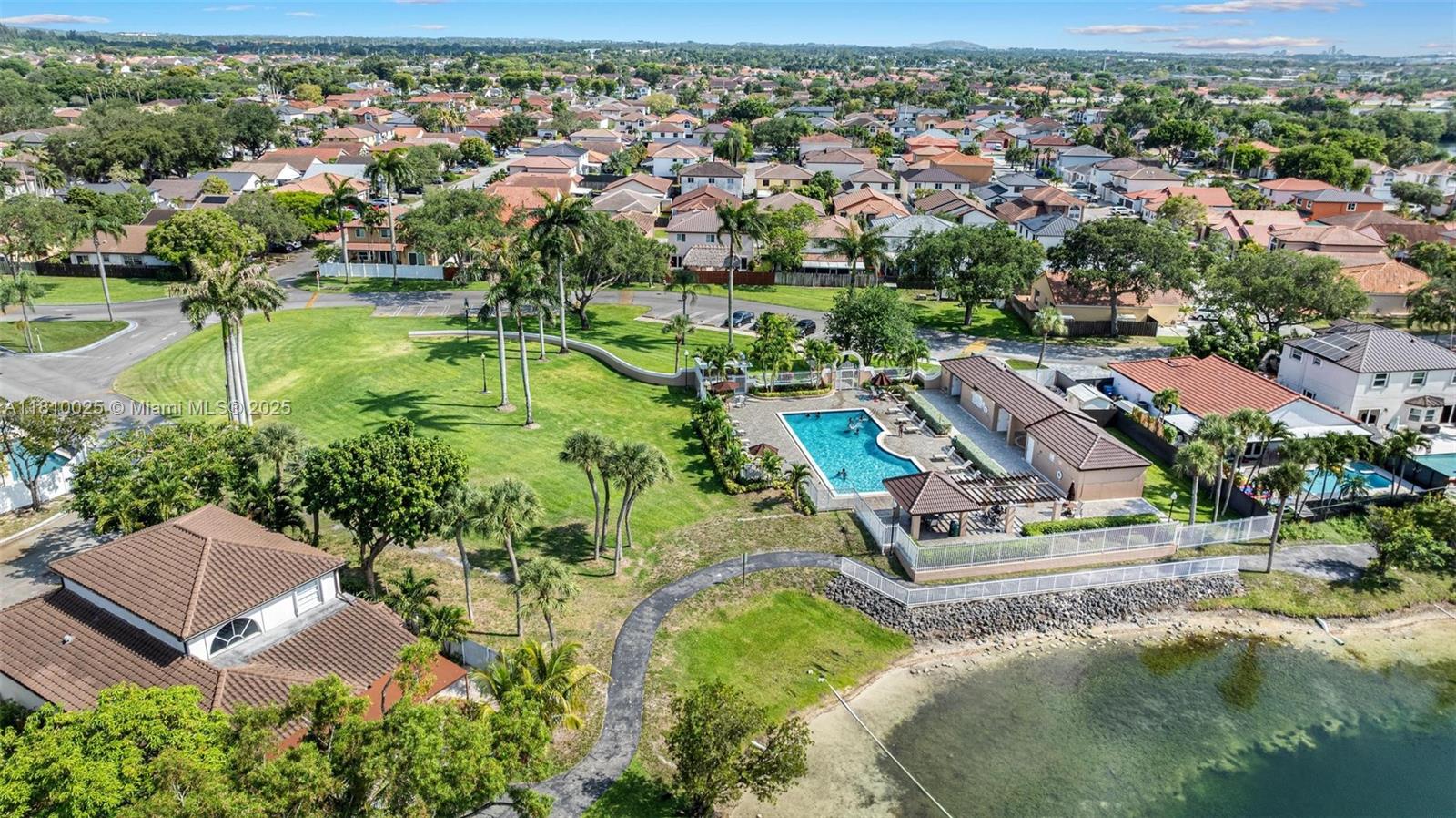 MARBELLA PARK - Residential
