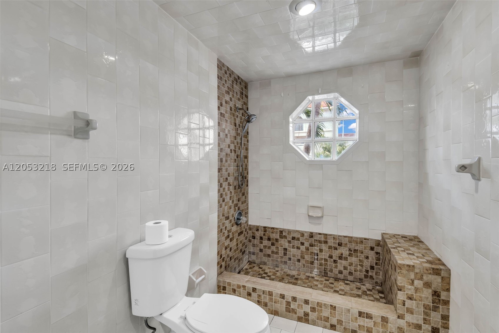 BLOSSOMS AT THE HAMMOCKS - Residential Lease