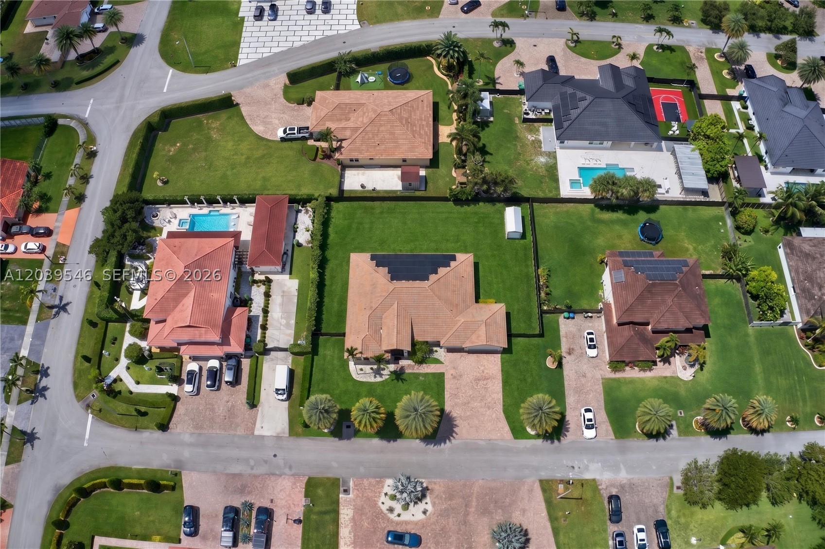 ESTATE MANSIONS 1ST ADDN - Residential