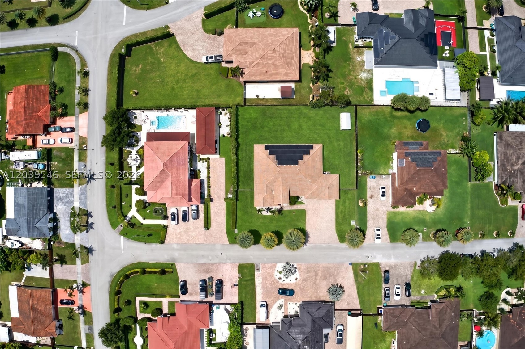 ESTATE MANSIONS 1ST ADDN - Residential