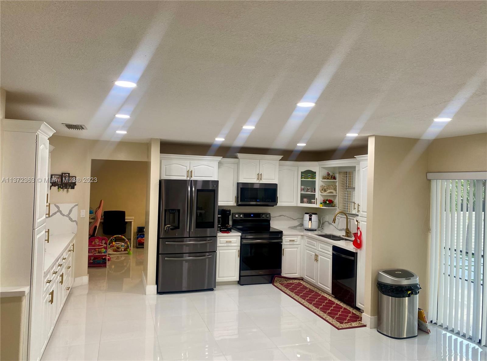 CENTENNIAL SEC 2 - Residential Lease