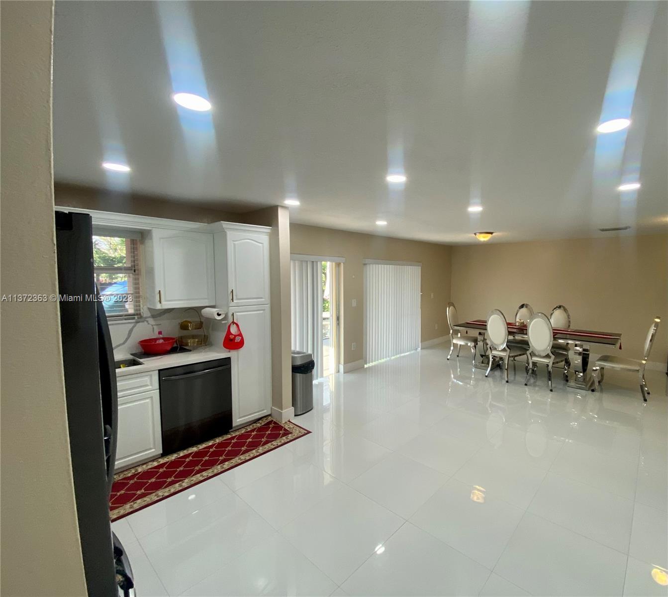 CENTENNIAL SEC 2 - Residential Lease