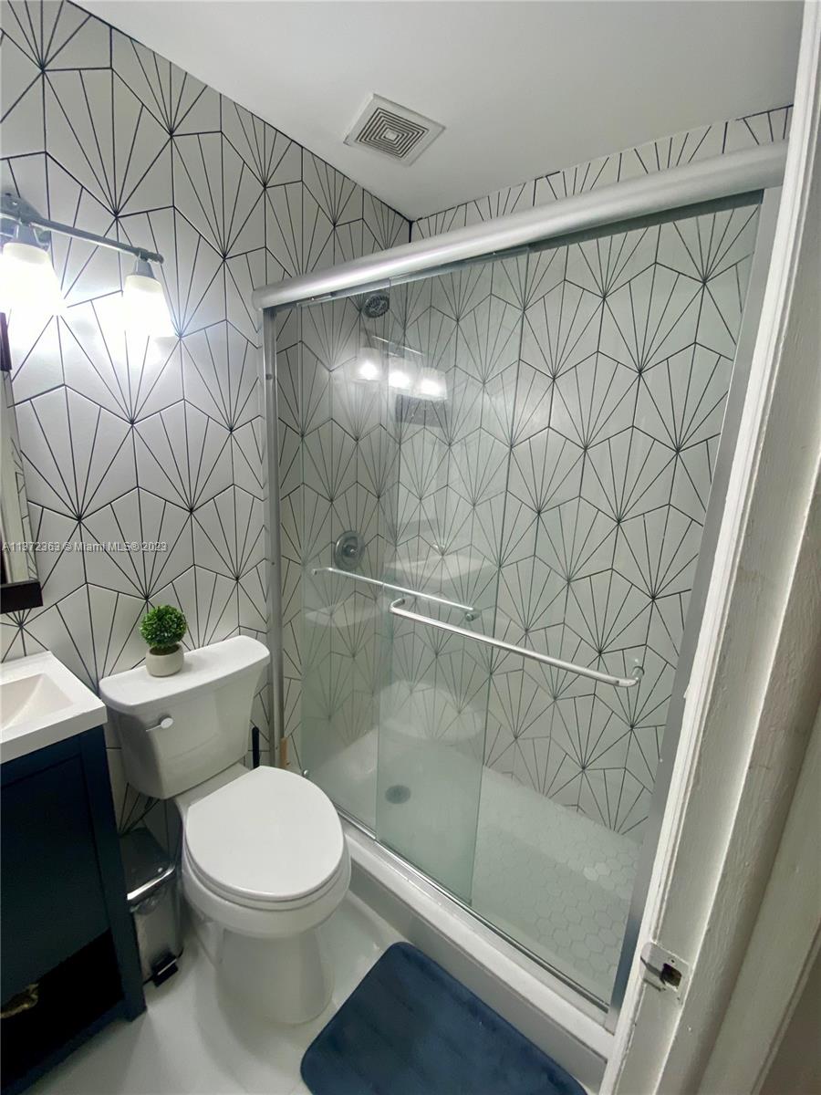CENTENNIAL SEC 2 - Residential Lease