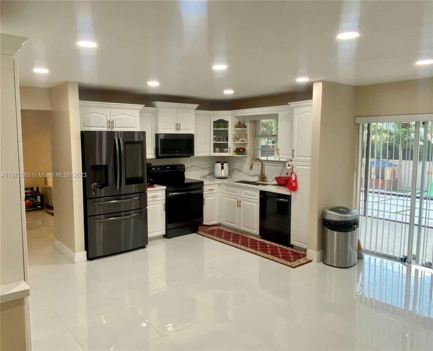 CENTENNIAL SEC 2 - Residential Lease