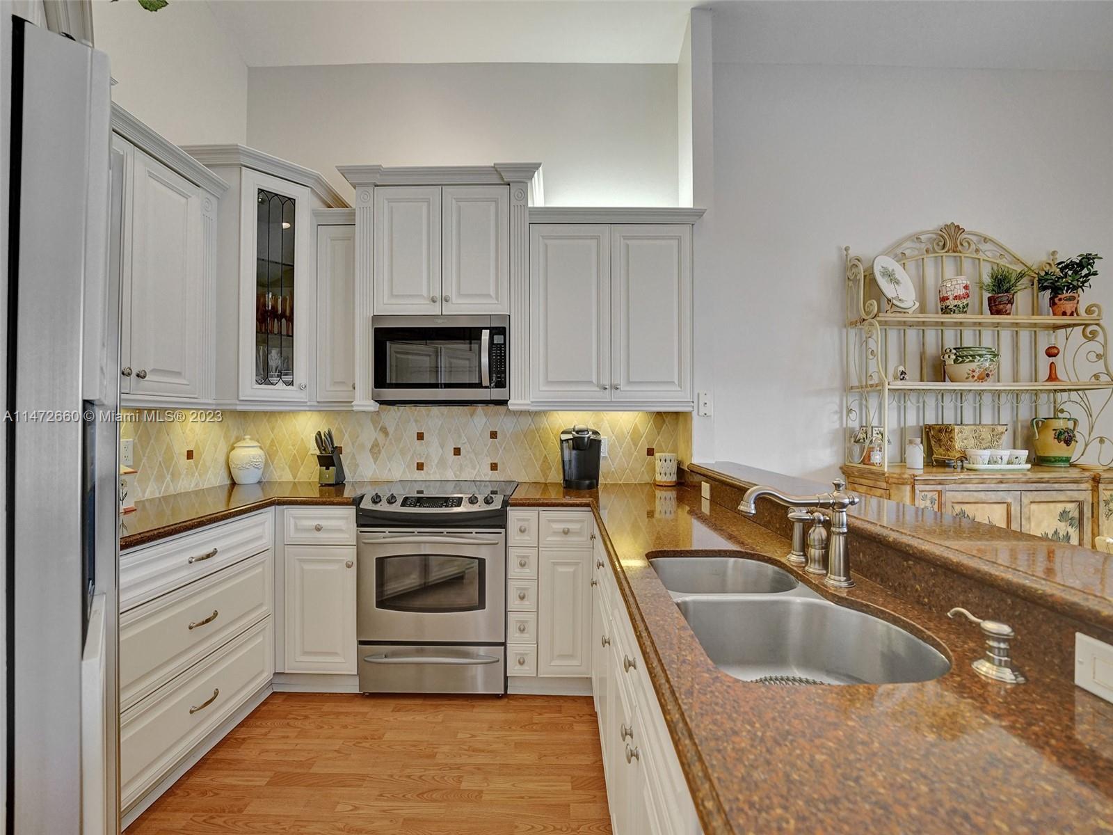 CORAL HARBOUR - Residential