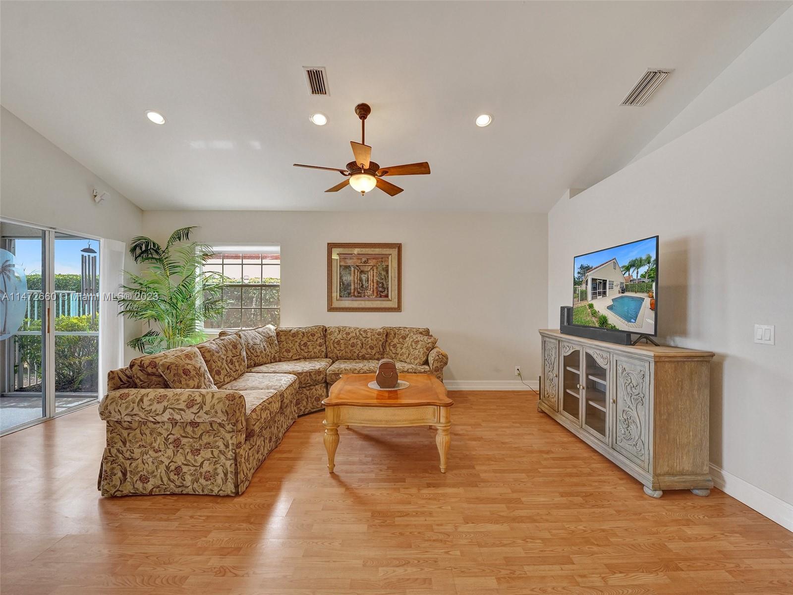 CORAL HARBOUR - Residential