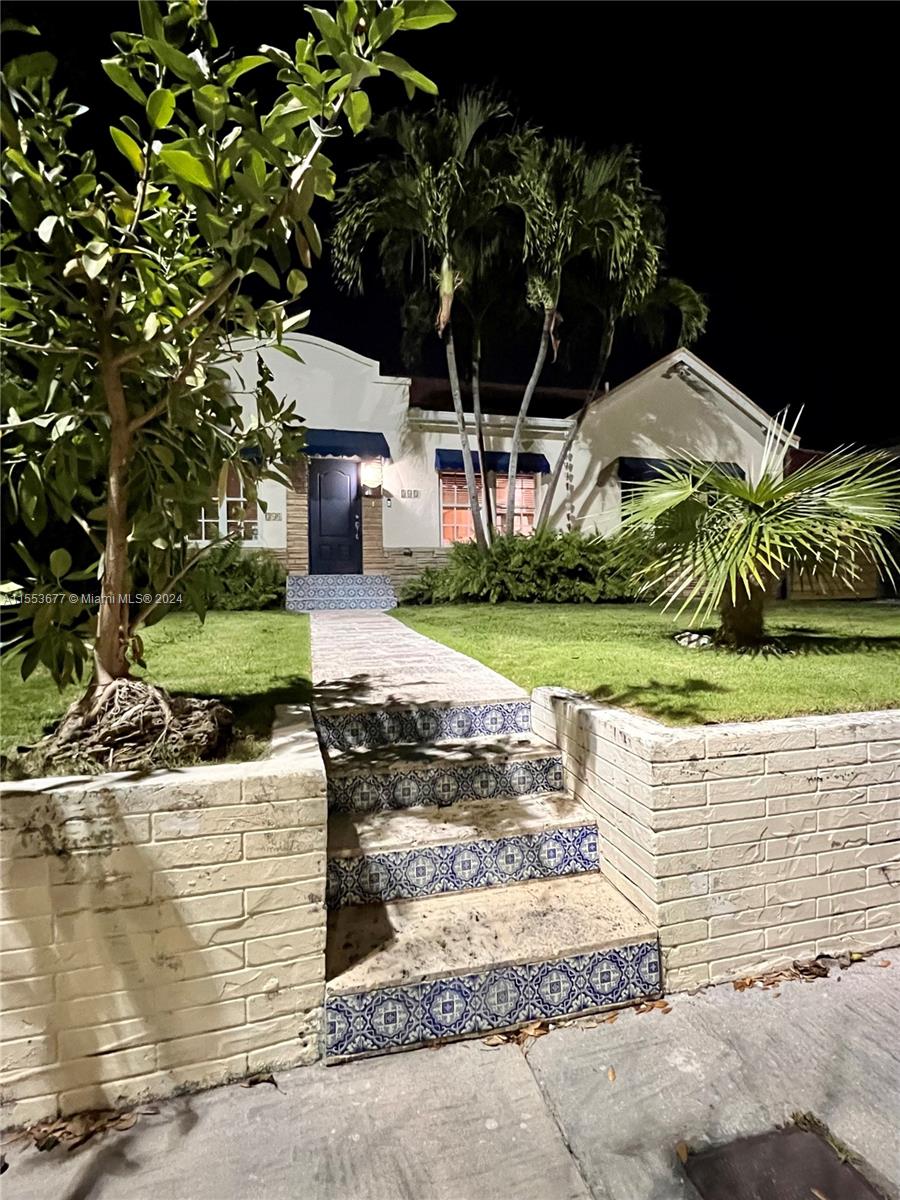 HOLLEMAN PARK - Residential Lease