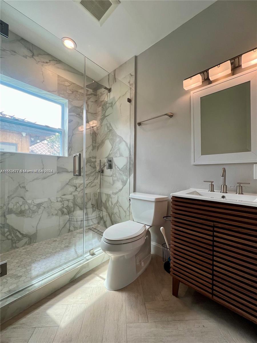 HOLLEMAN PARK - Residential Lease