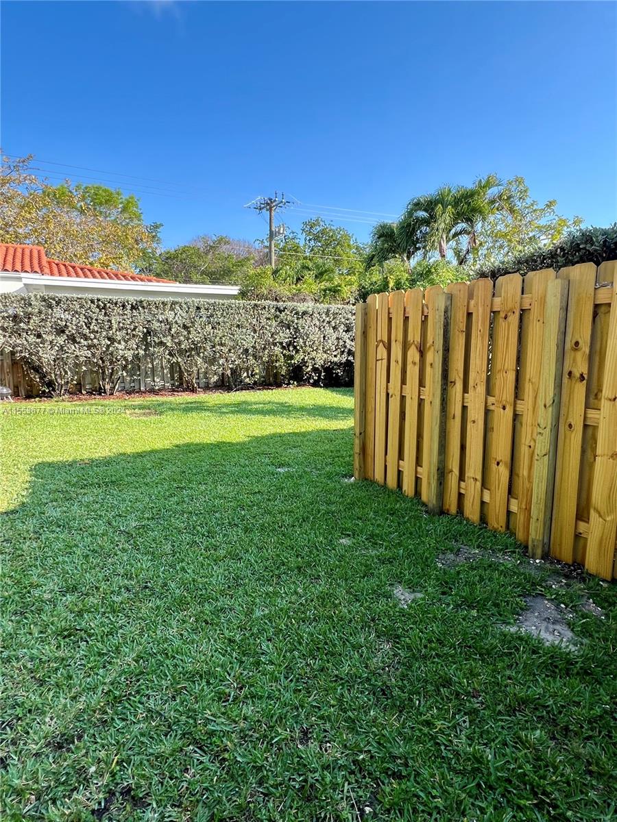 HOLLEMAN PARK - Residential Lease