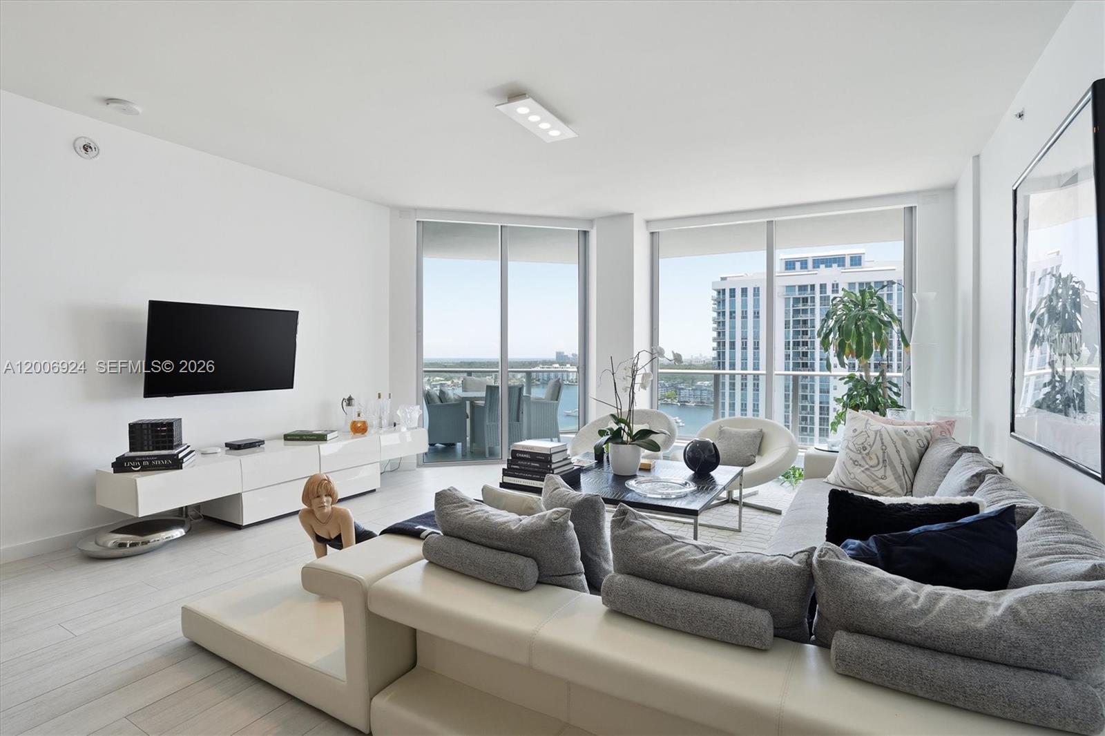 MARINA PALMS RESIDENCES N - Residential