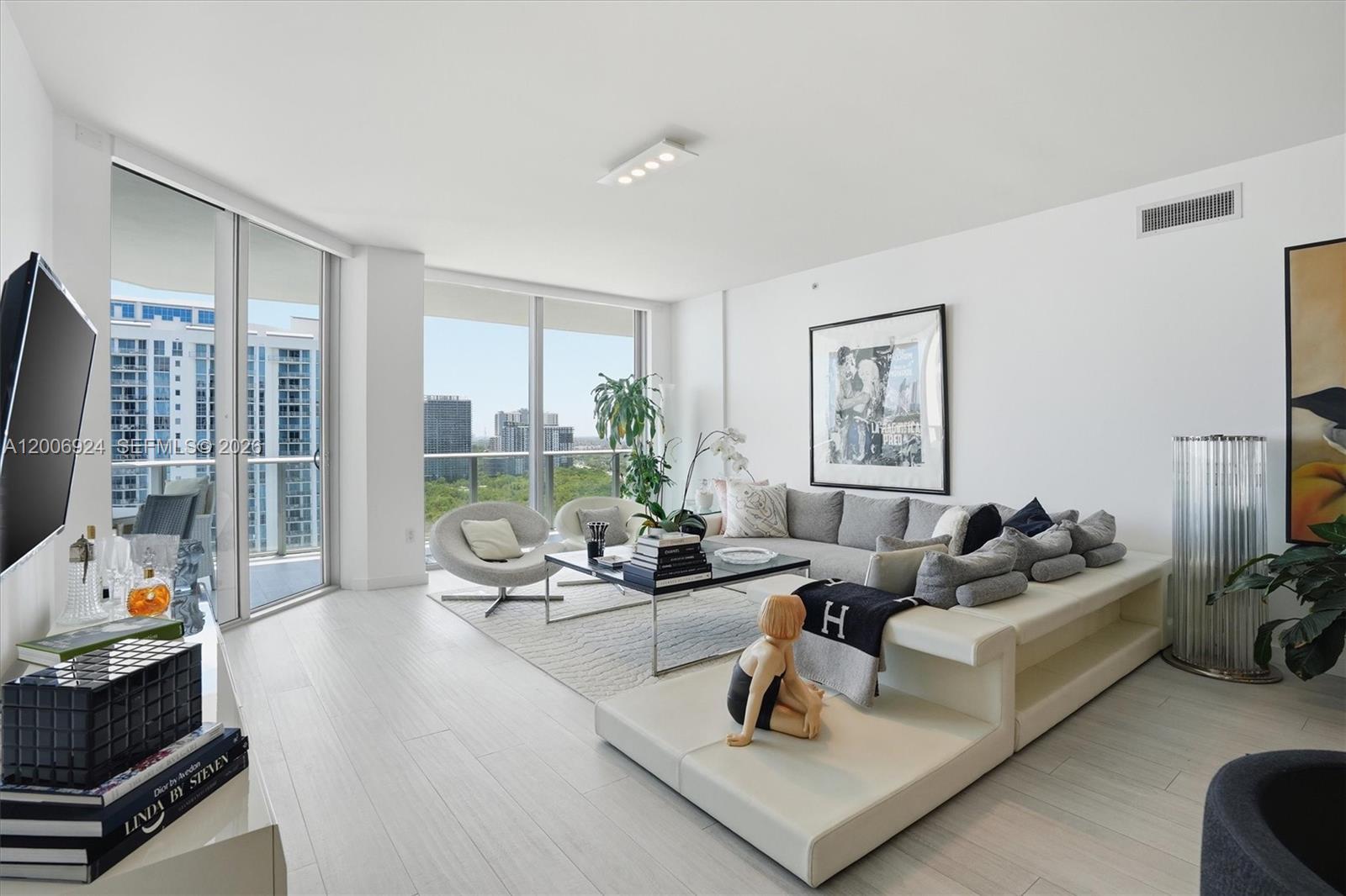 MARINA PALMS RESIDENCES N - Residential