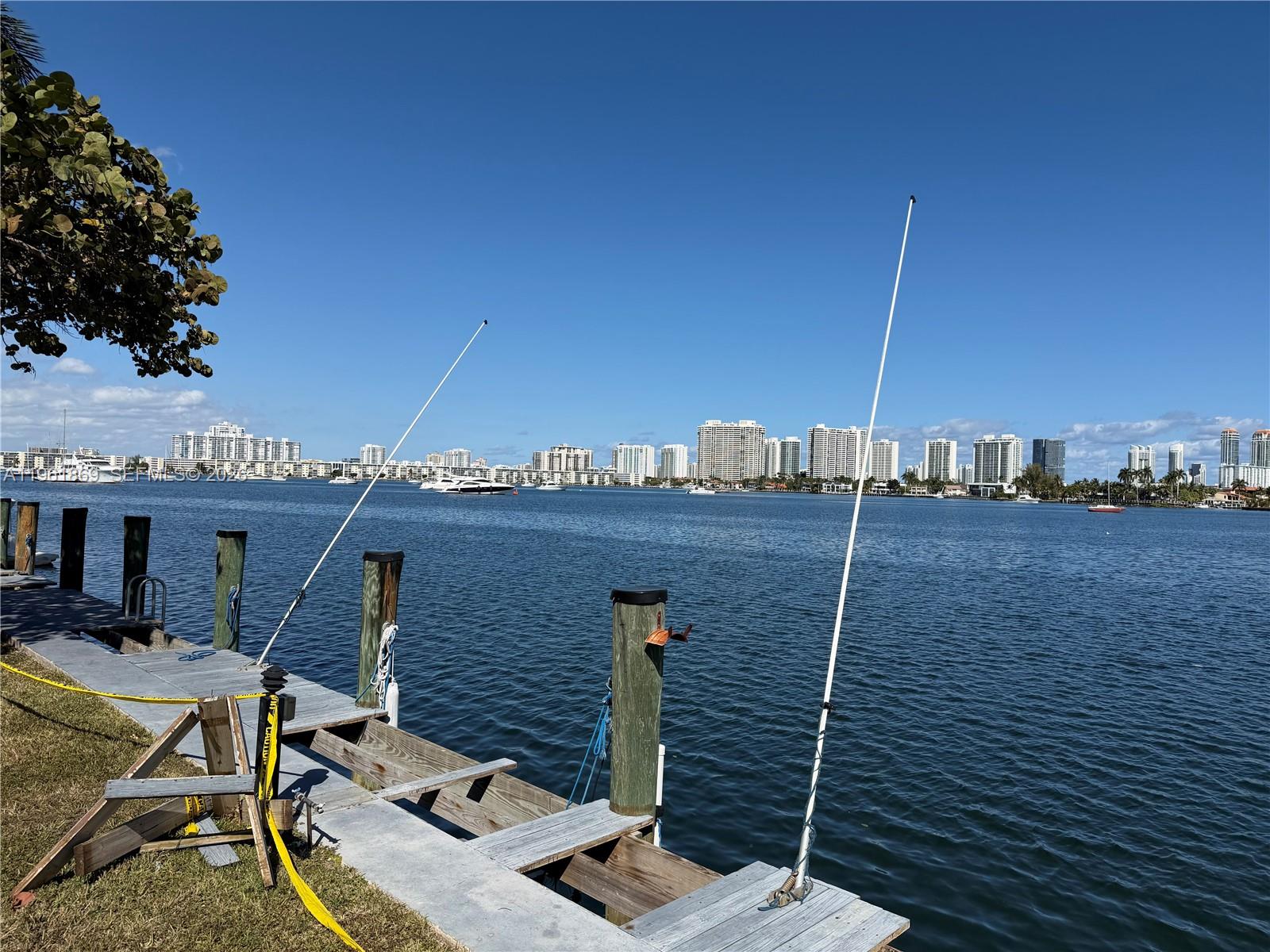 REEF NORTH CONDO - Residential