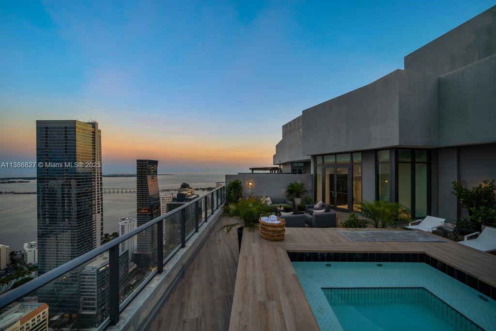 1300 S MIAMI AVENUE CONDO - Residential